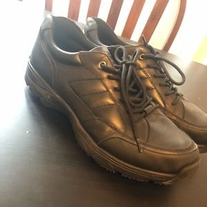 Work shoes